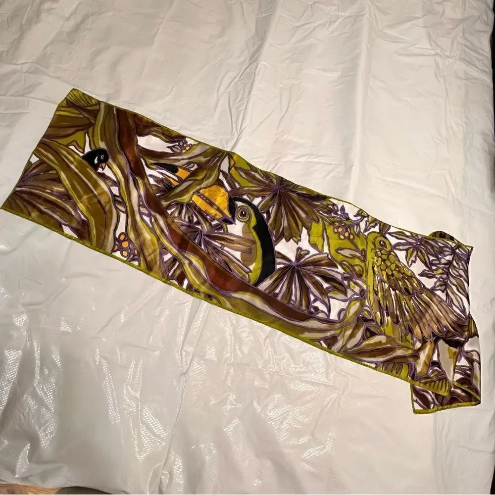 Vtg 80s Anne Klein for Vera Neumann Silk Tropical Birds Rectangular neck Scarf